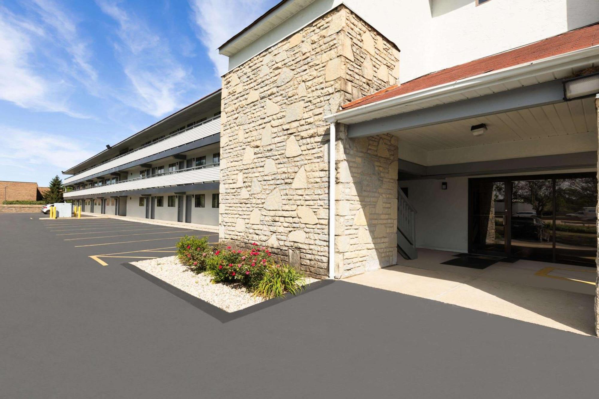 Super 8 By Wyndham Fort Mitchell Cincinnati Area Zewnętrze zdjęcie
