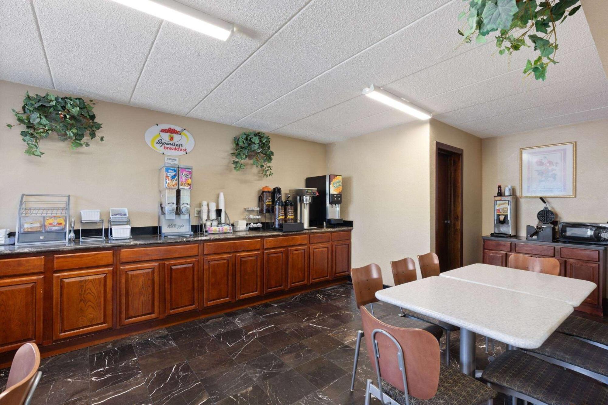 Super 8 By Wyndham Fort Mitchell Cincinnati Area Zewnętrze zdjęcie